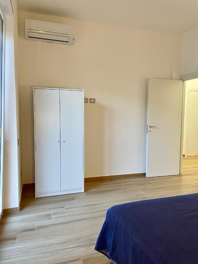 Begonia Casa Vacanze Салерно Екстериор снимка
